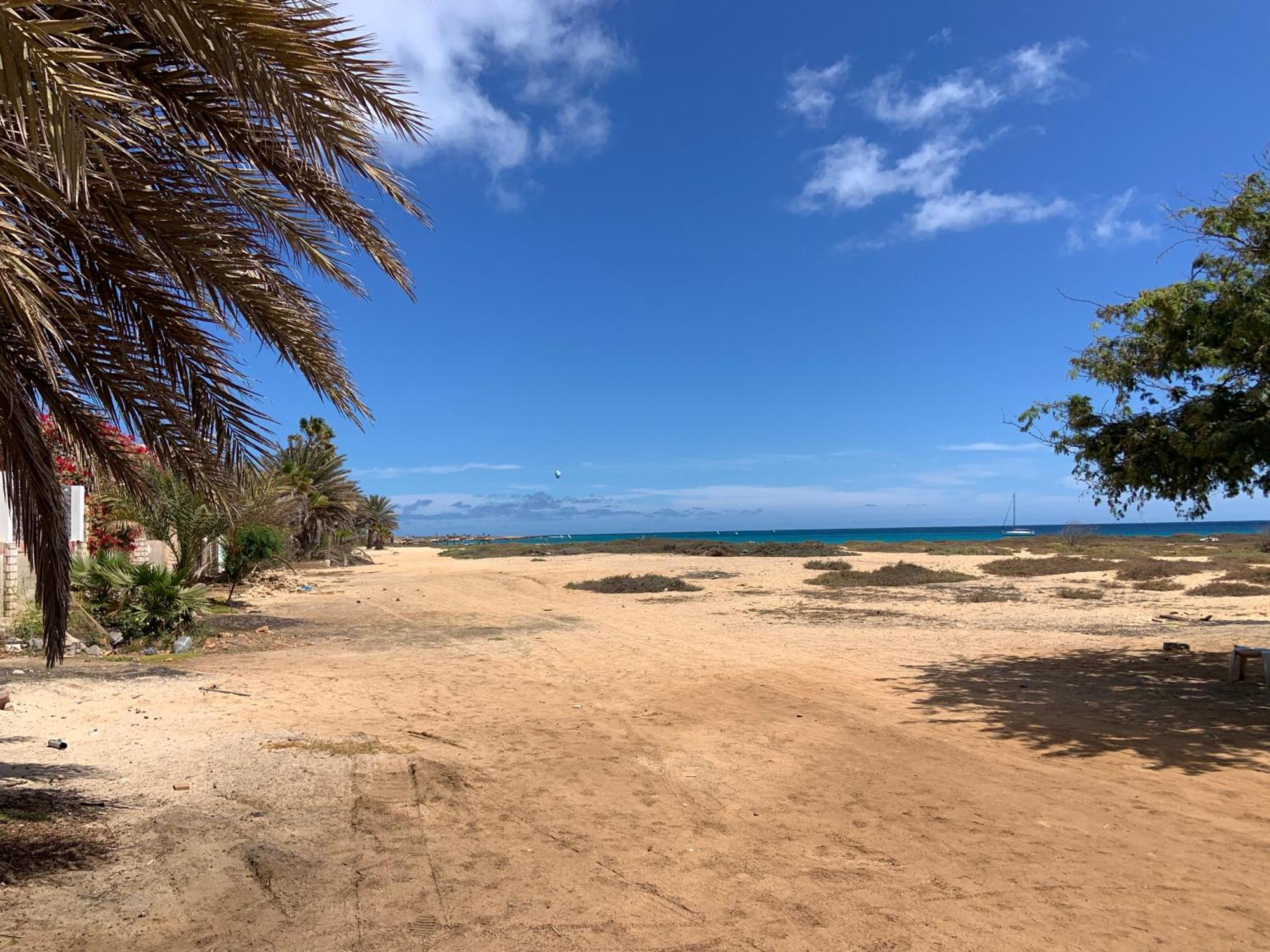 Lovely Beach Front Apartment In Santa Maria Bagian luar foto